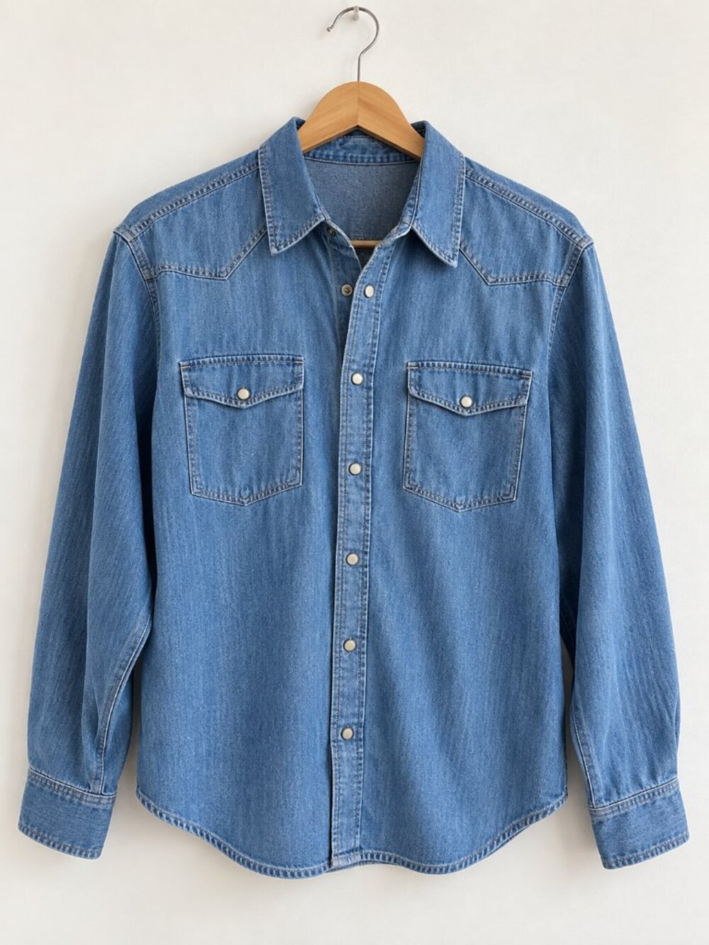 Roots Chambray Snap Shirt Men’s XL Light Blue NWOT